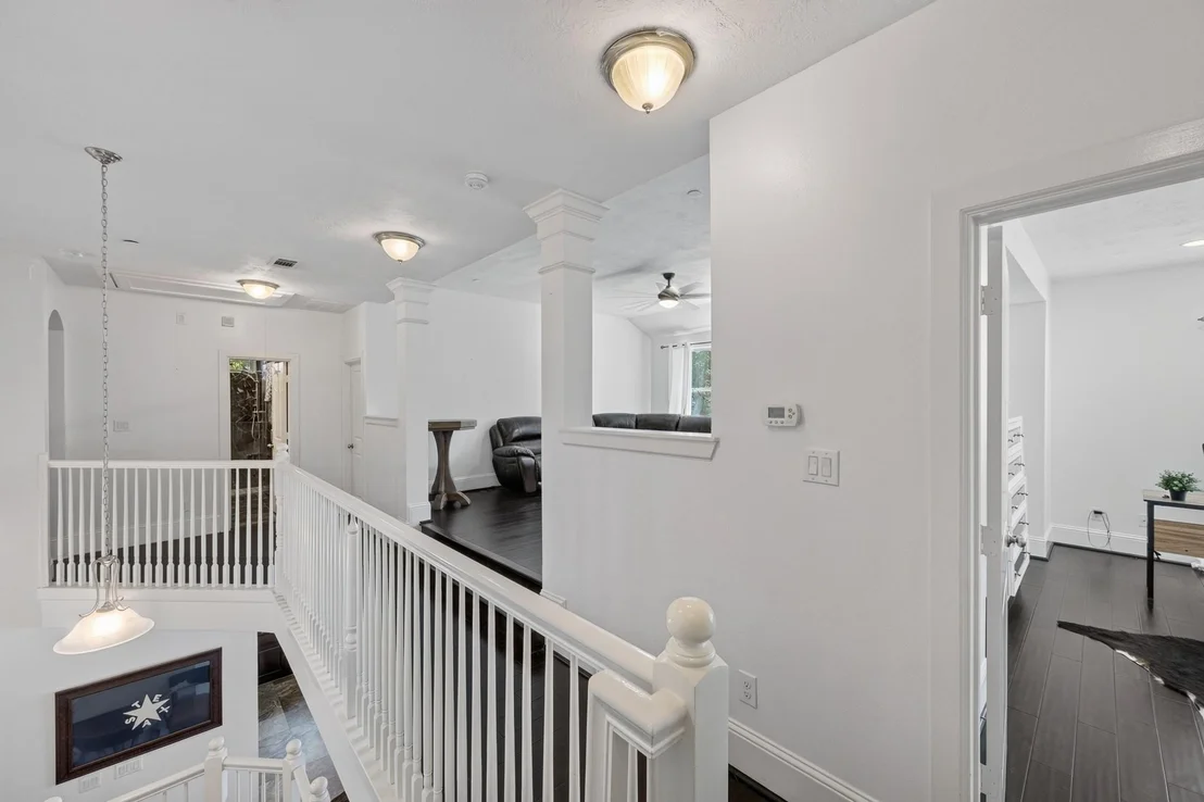 Photo of 335 Voss Road