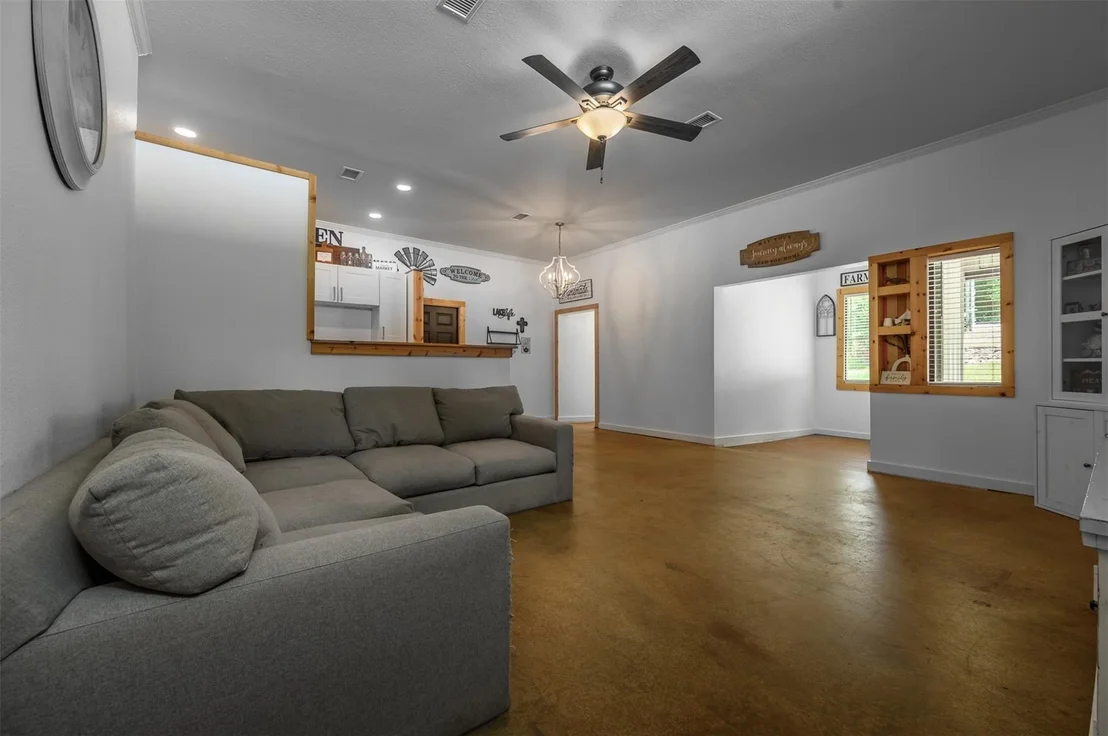 Photo of 240 Private Road 5515