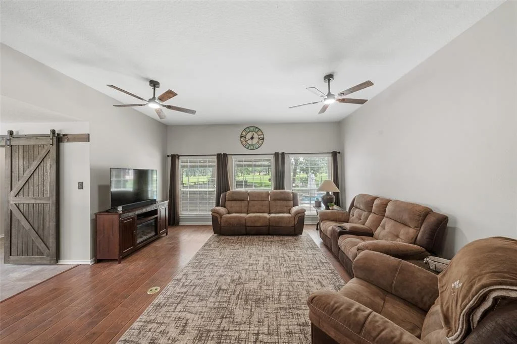 Photo of 996 Scroggins Lane
