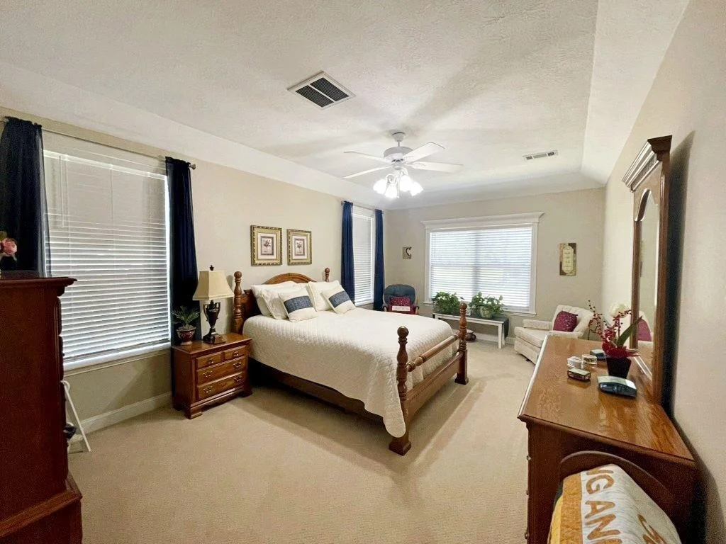 Photo of 2903 Creekside Drive