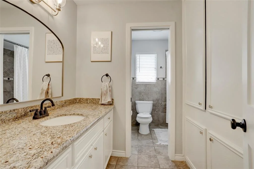Photo of 834 Saint George Lane