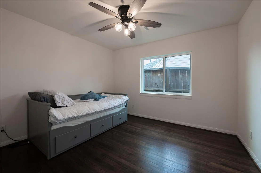 Photo of 1218 Shadeland Drive