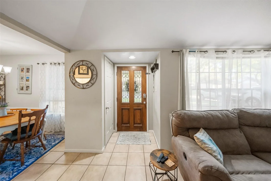 Photo of 2718 Longleaf Pines Drive