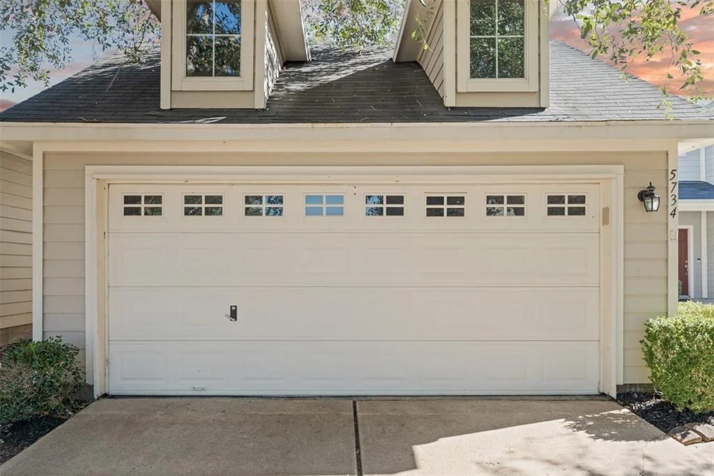 Photo of 5734 Silver Oak