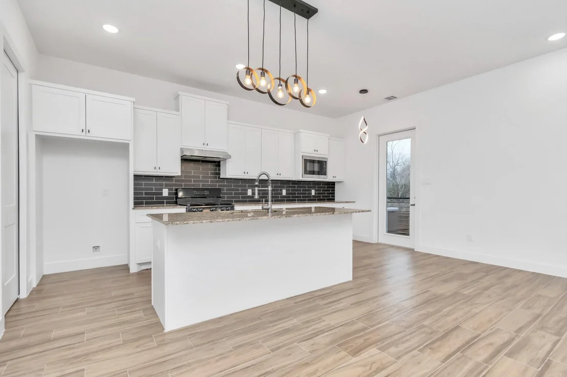 Photo of 5616 Savyon Drive