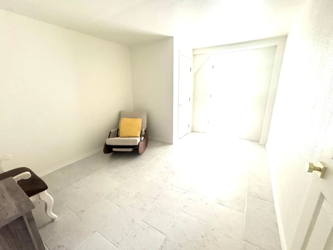 Photo of 788 Riverside Drive