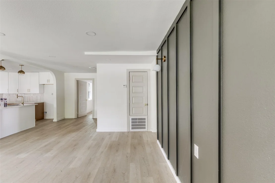 Photo of 6527 Beekman Road