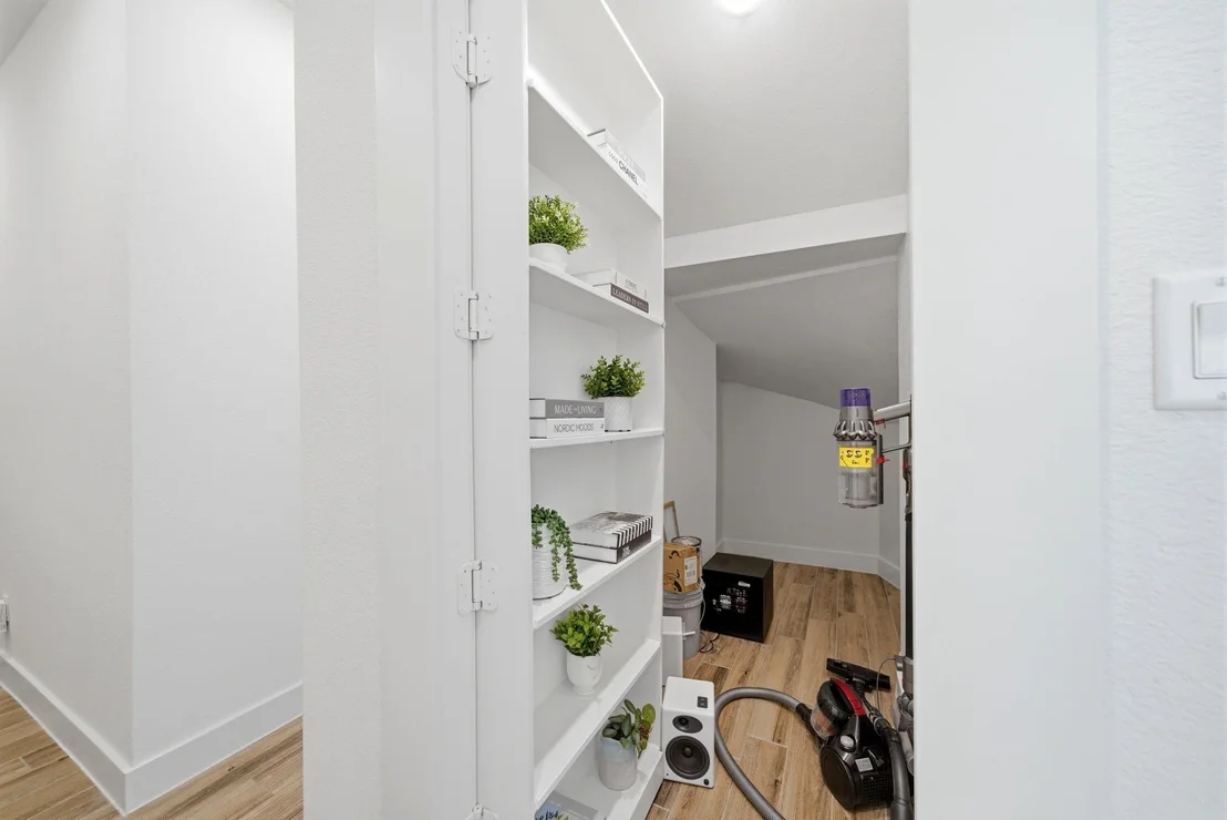 Photo of 11006 White Caterpillar Drive