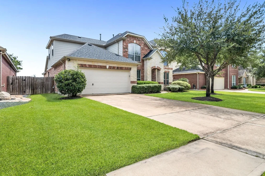 Photo of 17414 Elverson Oaks Drive