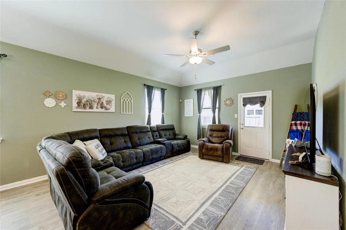 Photo of 742 Brown Road