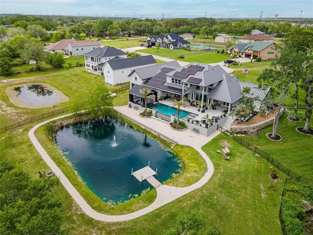 Photo of 5707 Windmill Lane