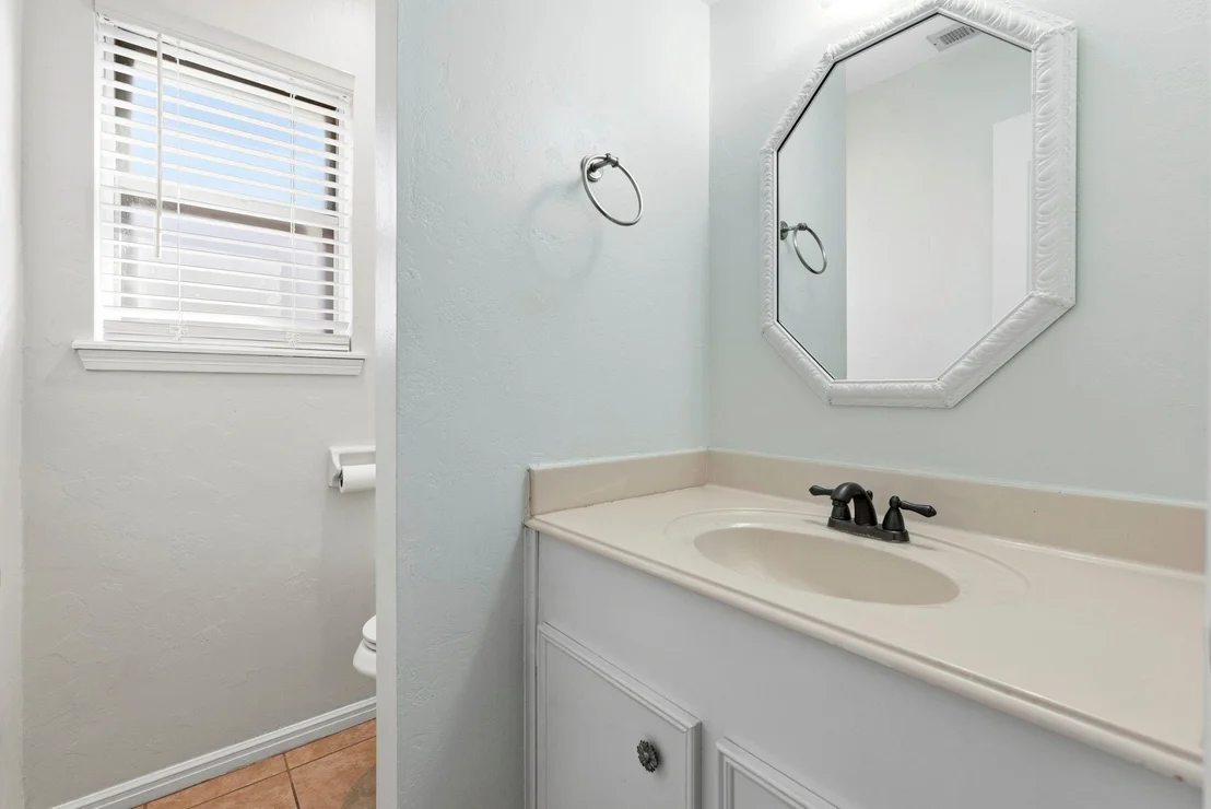 Photo of 17603 Loring Lane