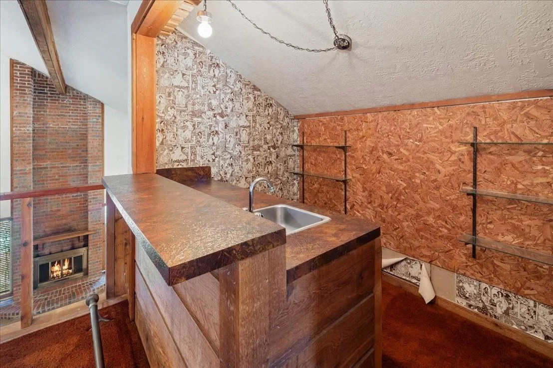 Photo of 642 Meadow Lane