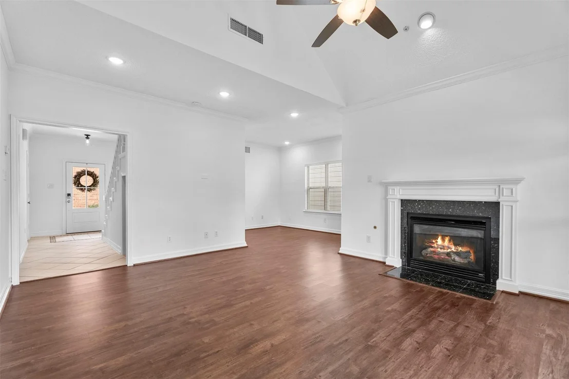 Photo of 7635 Ameswood Road