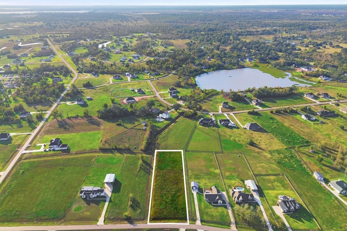 Photo of 22810 Chenango Lake Drive