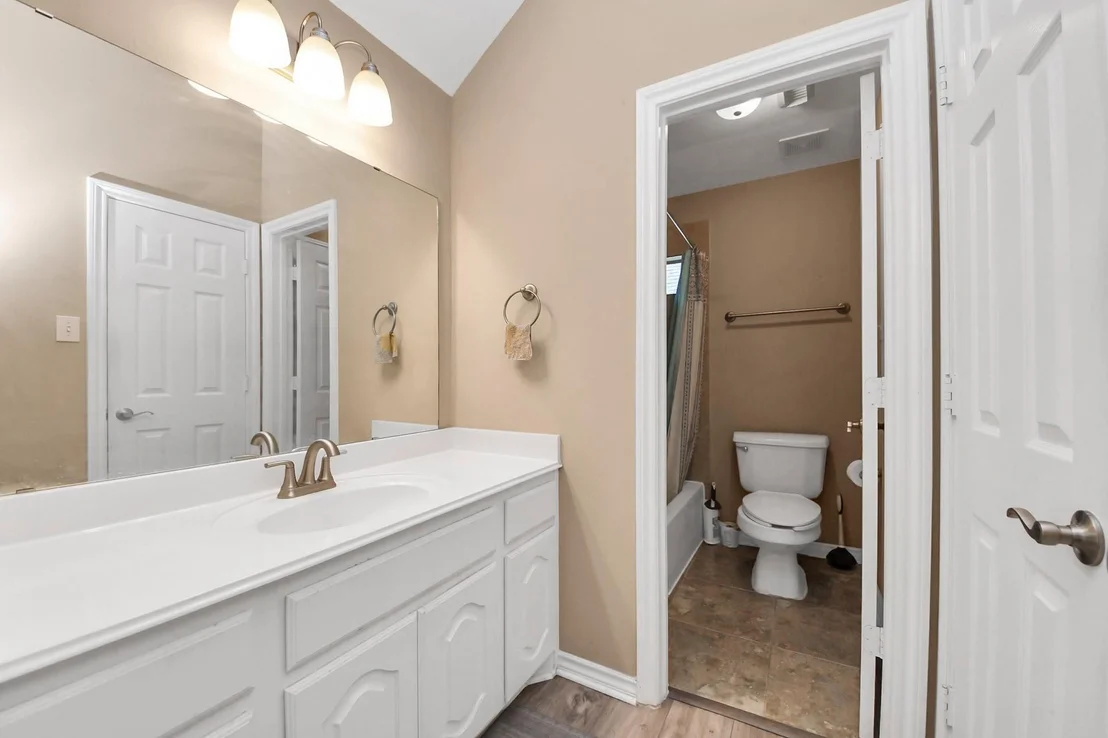 Photo of 706 River Delta Lane