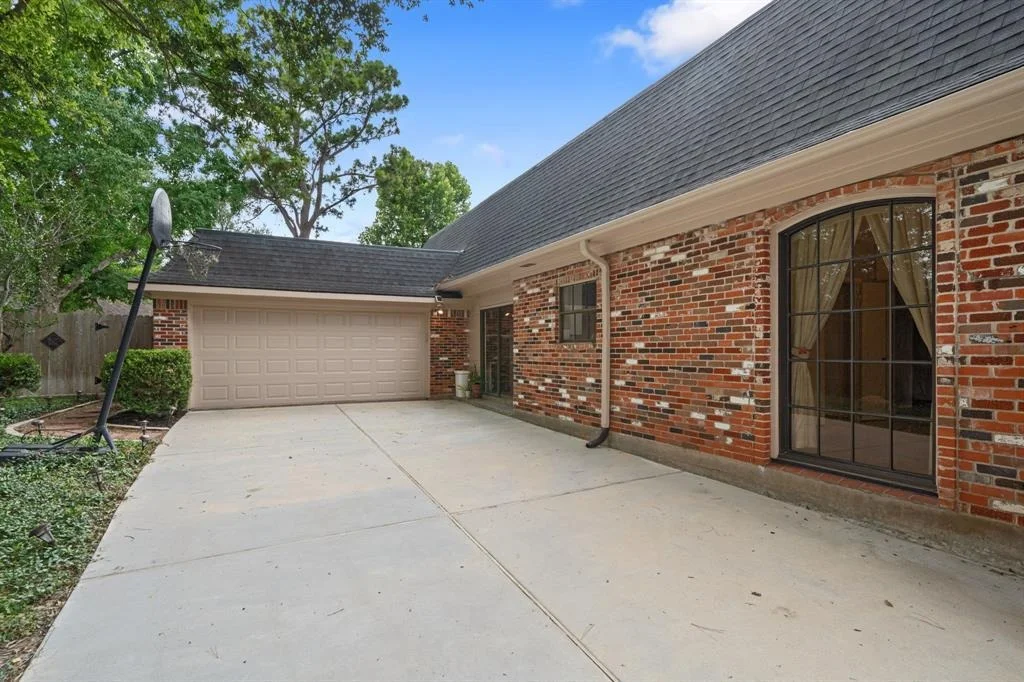 Photo of 1306 Devon Glen Drive