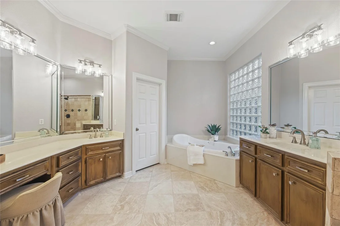Photo of 22815 Parkwalk Lane
