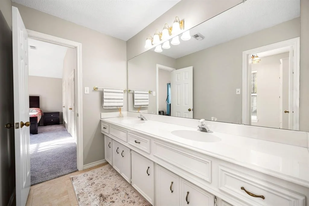 Photo of 14102 Haynes Drive
