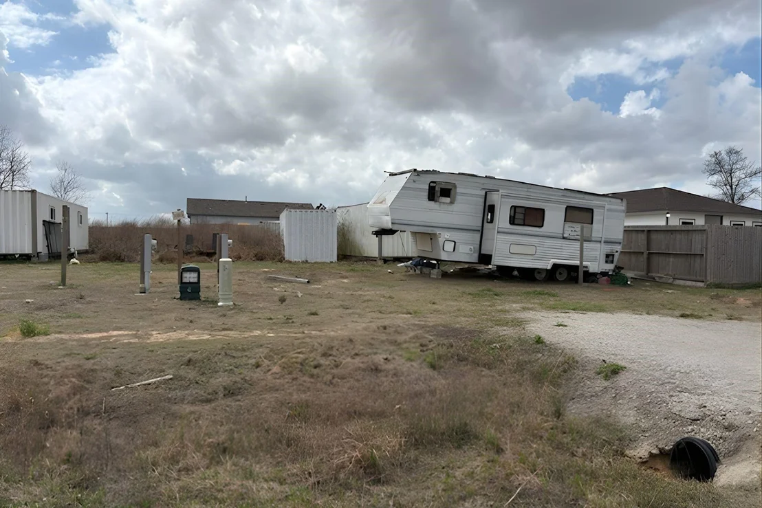 Photo of 1213 Road 5802