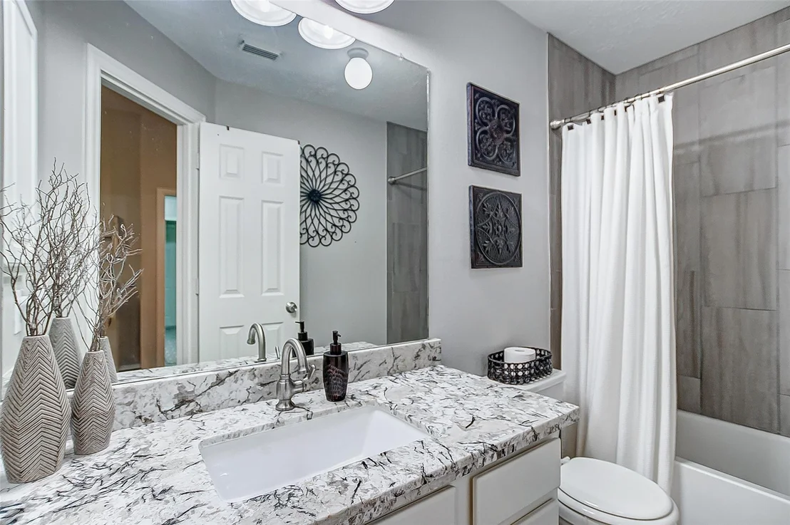 Photo of 18207 Red Eagle Court
