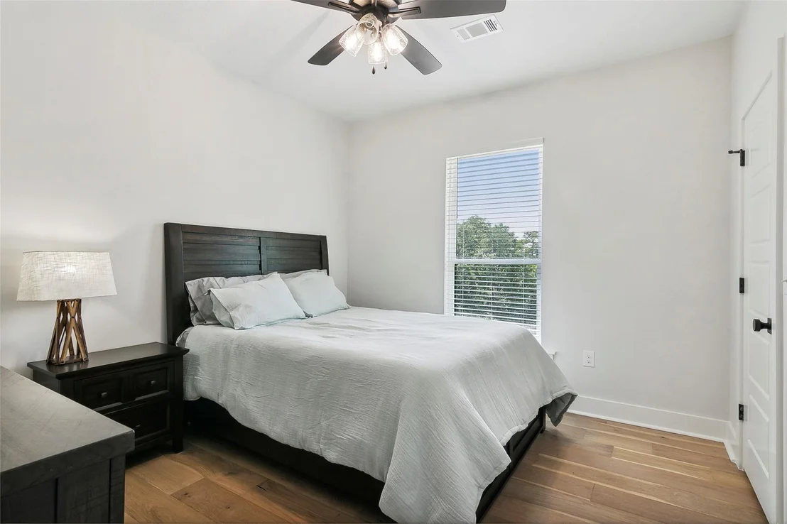 Photo of 175 Vantage Dr