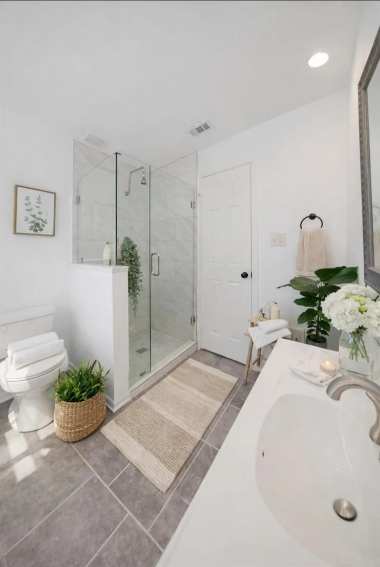 Photo of 2503 Creston Drive