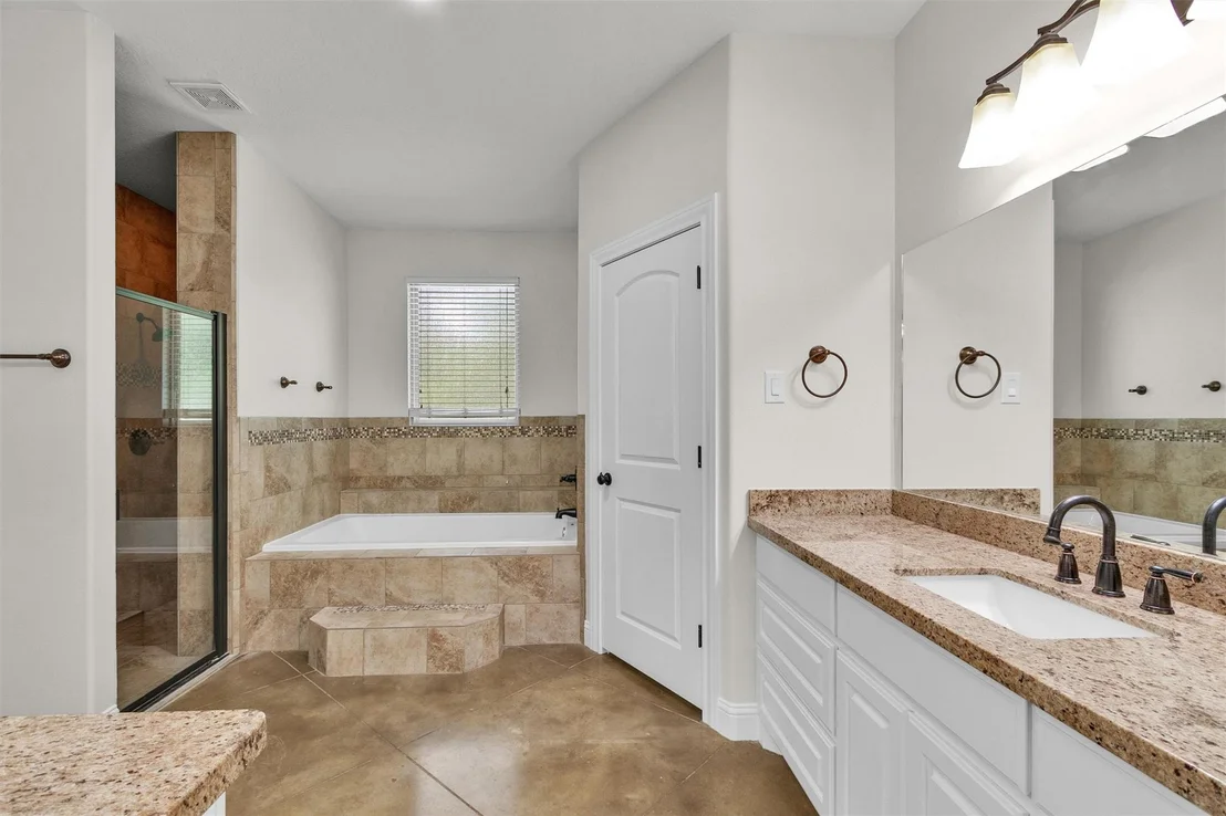 Photo of 11498 Oak Springs Drive