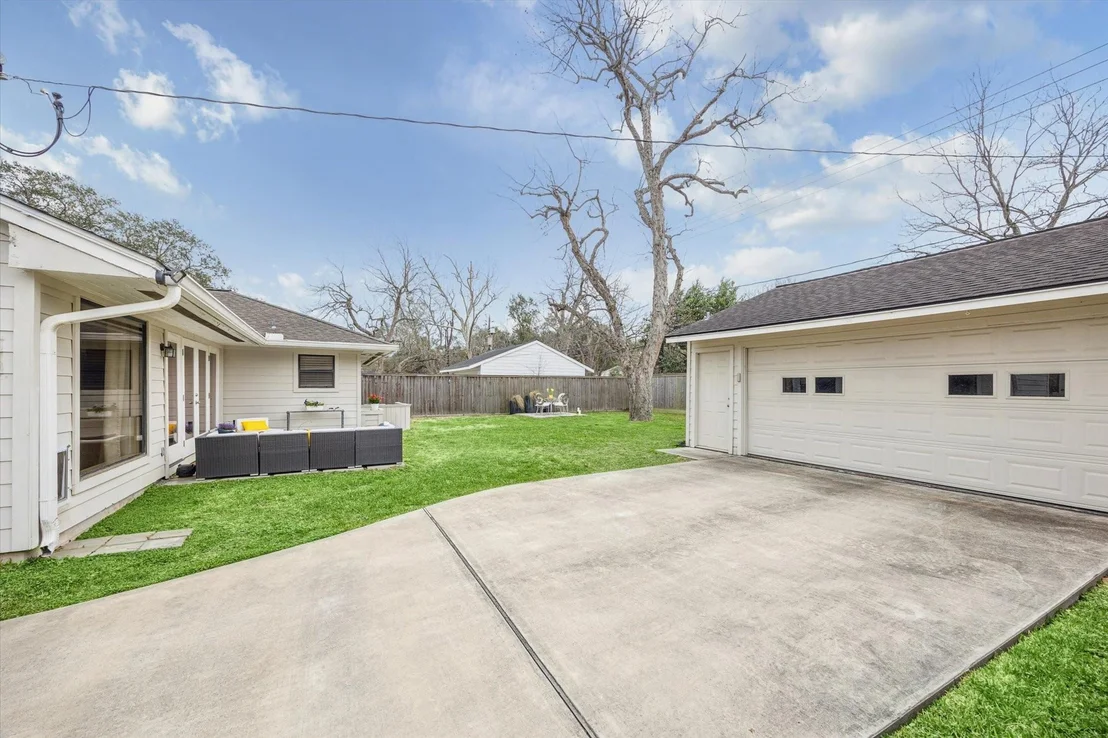 Photo of 4721 Kingfisher Drive