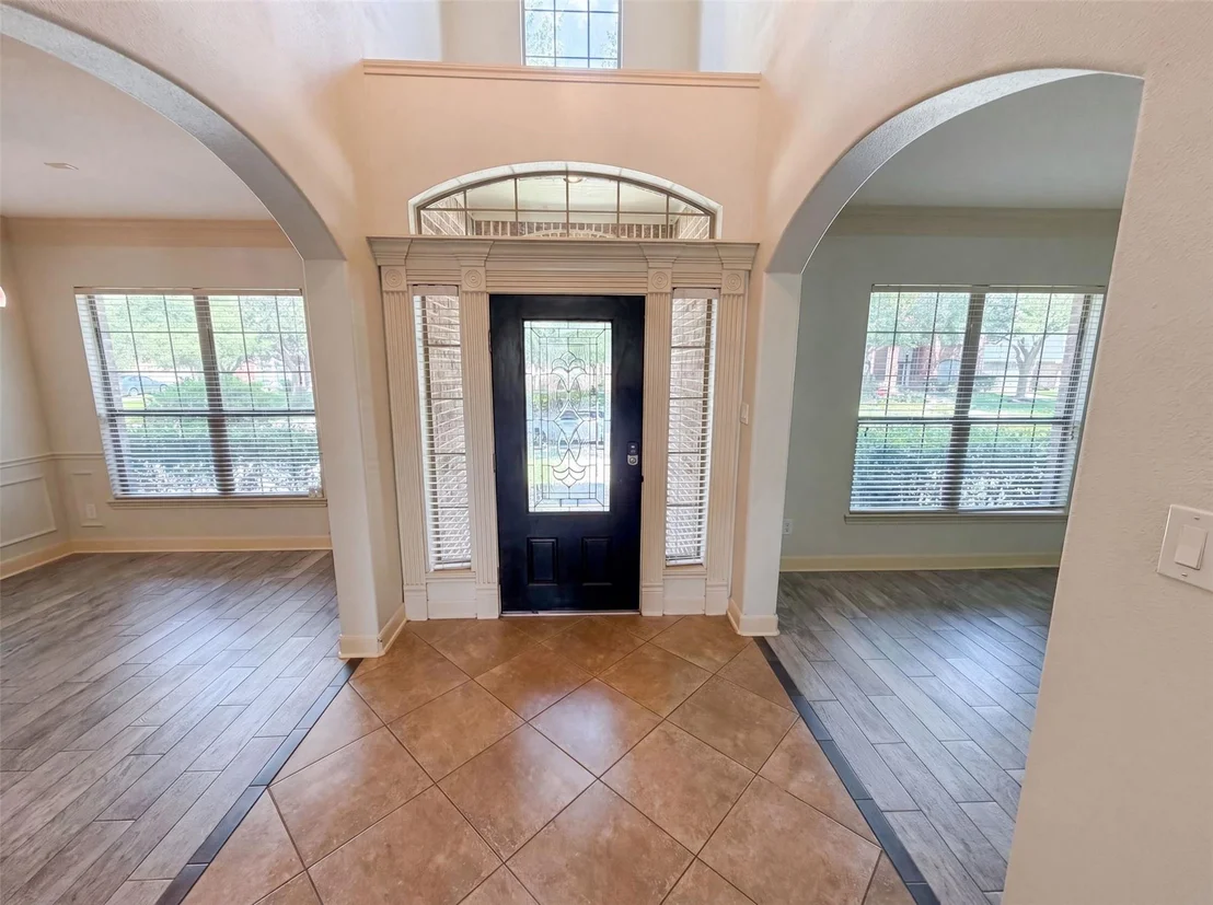 Photo of 15822 Maple Shores Drive