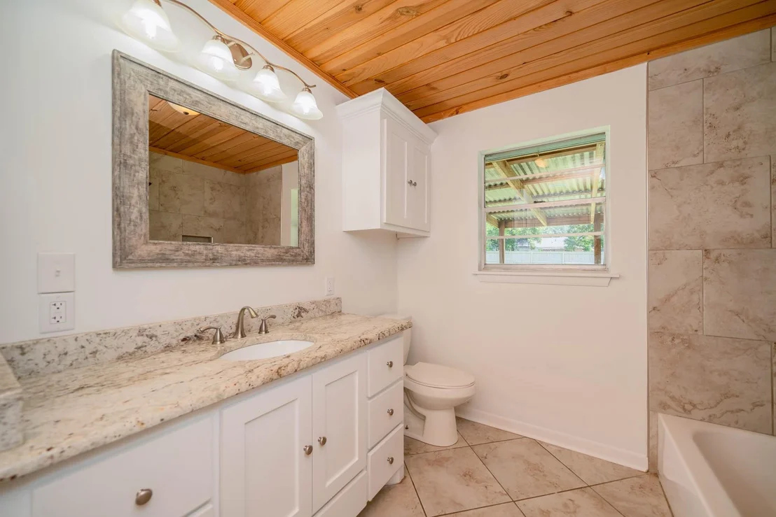 Photo of 818 Bean Ave