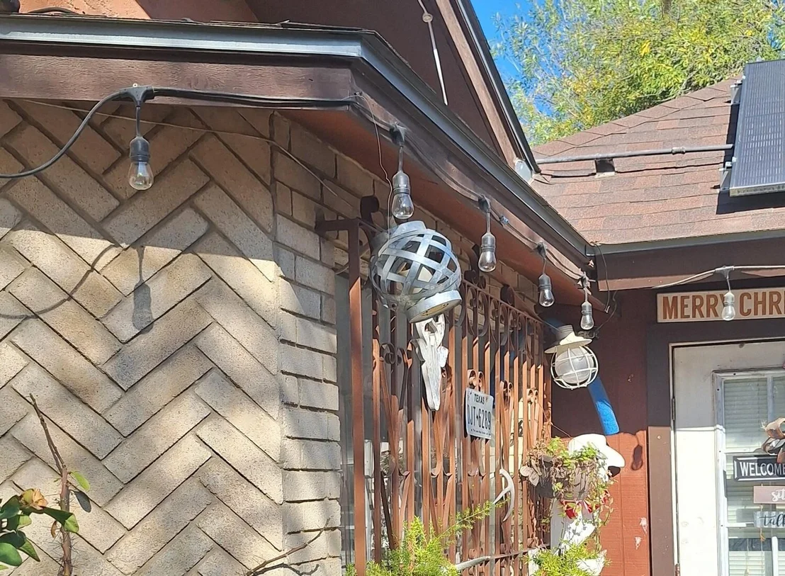 Photo of 1502 Hemlock Drive