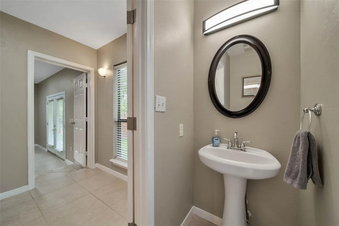 Photo of 734 Lake View Drive