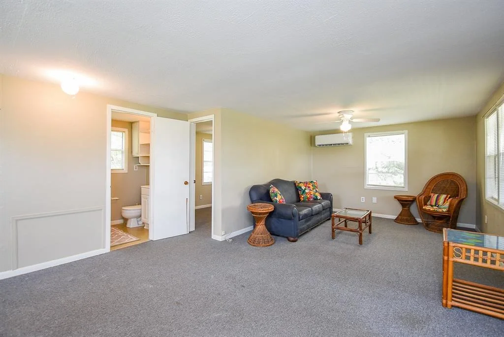 Photo of 1551 Bayview Drive