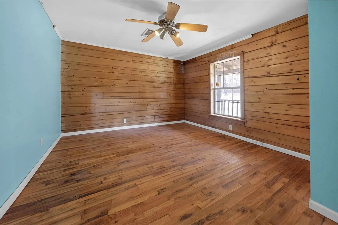 Photo of 18737 Saddleback Lane