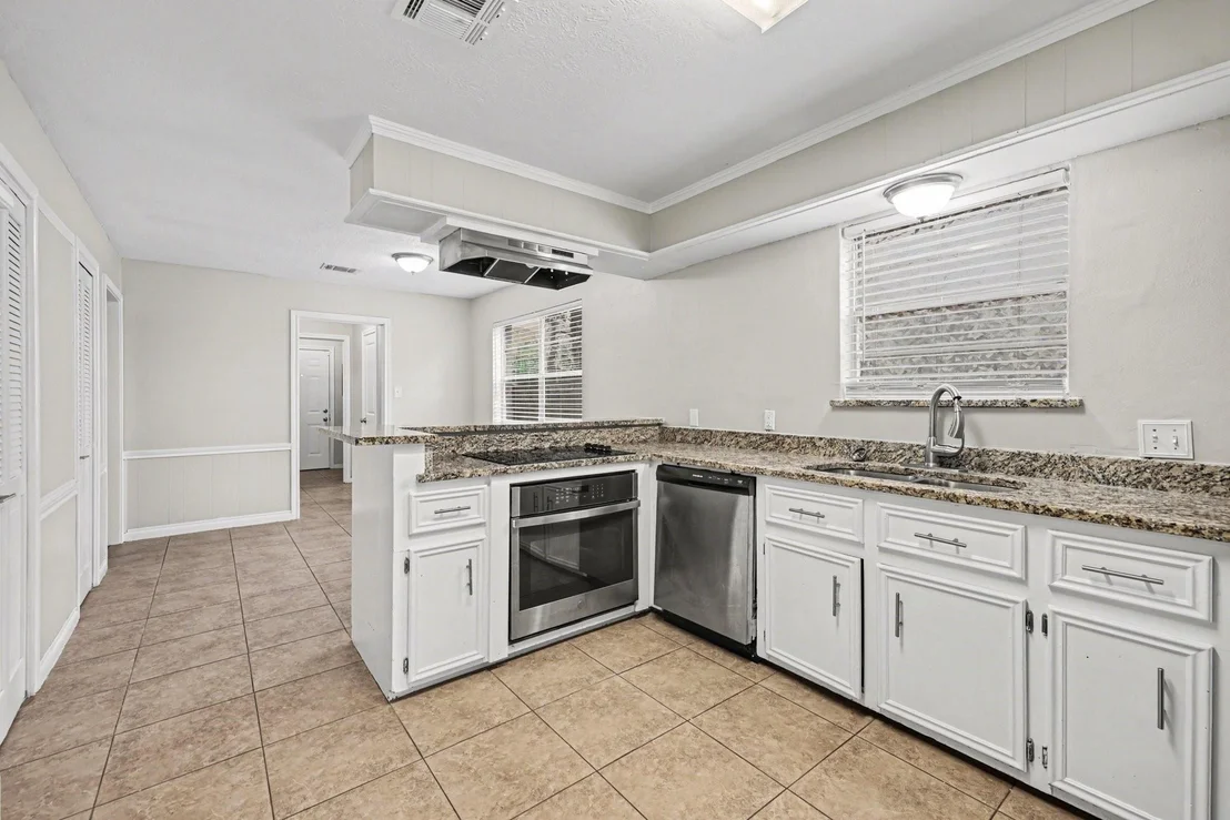 Photo of 107 Carriage Lane