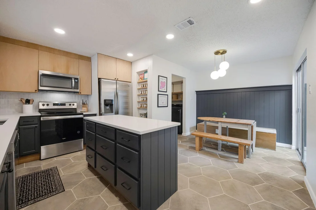 Photo of 3711 Moss Tree Road