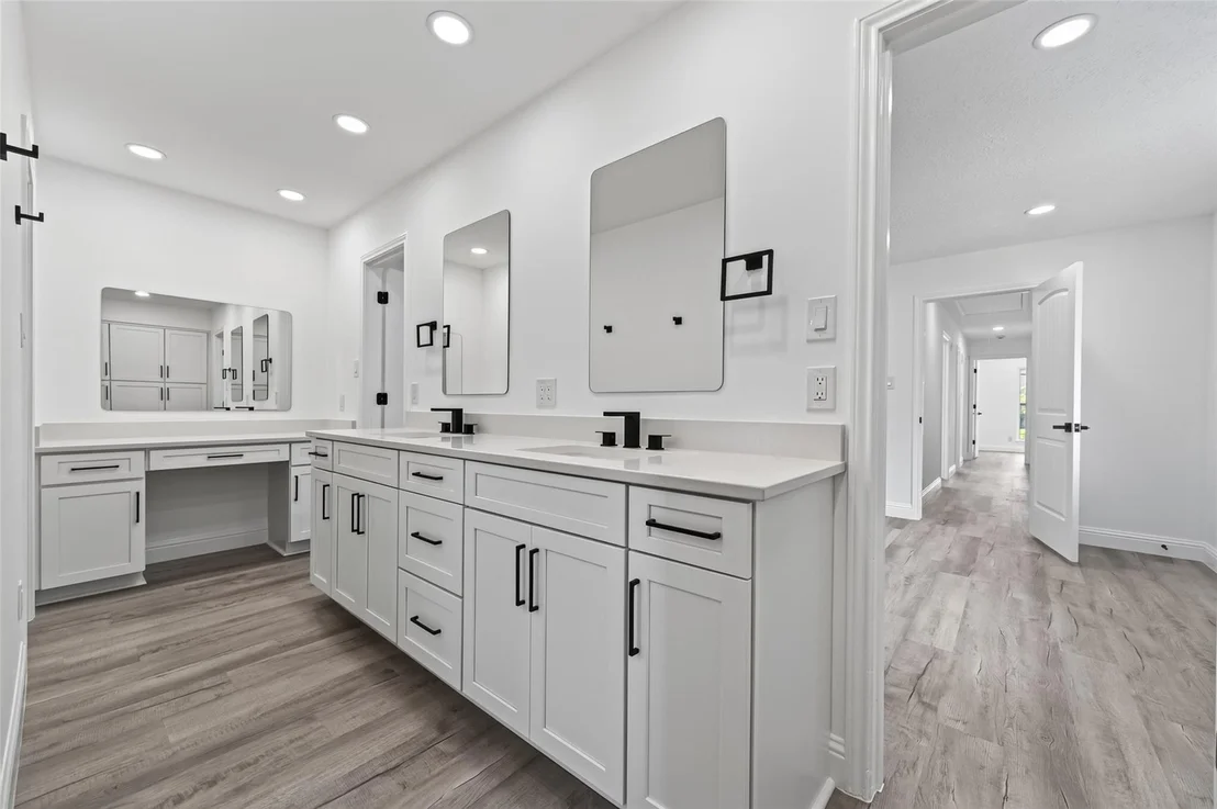 Photo of 15402 Ripplestream Street