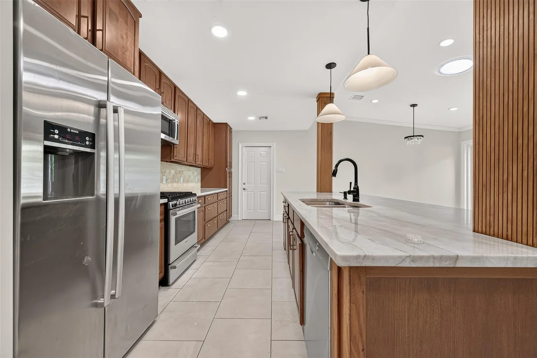 Photo of 11126 Cedarhurst Drive