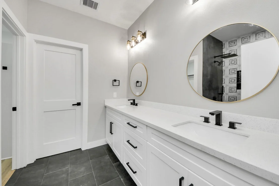 Photo of 3304 Bond Street