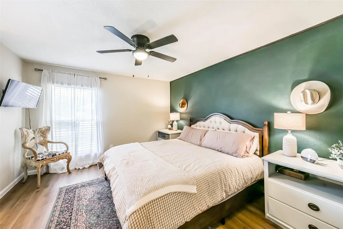 Photo of 323 Coventry Lane