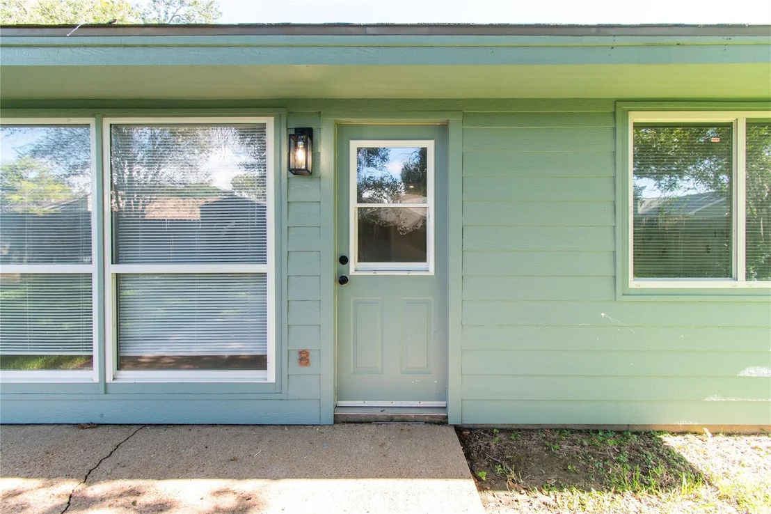 Photo of 462 Capehill Drive