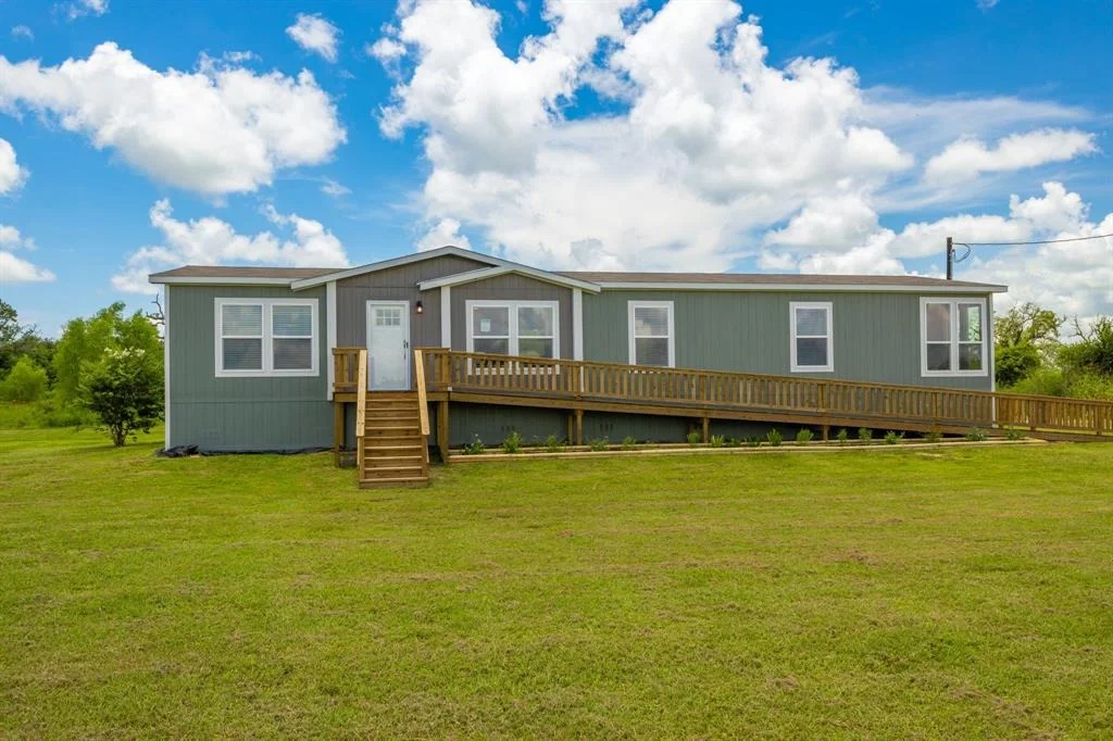 Photo of 411 County Road 282