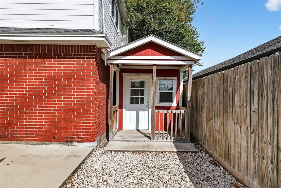 Photo of 8114 Etienne Drive