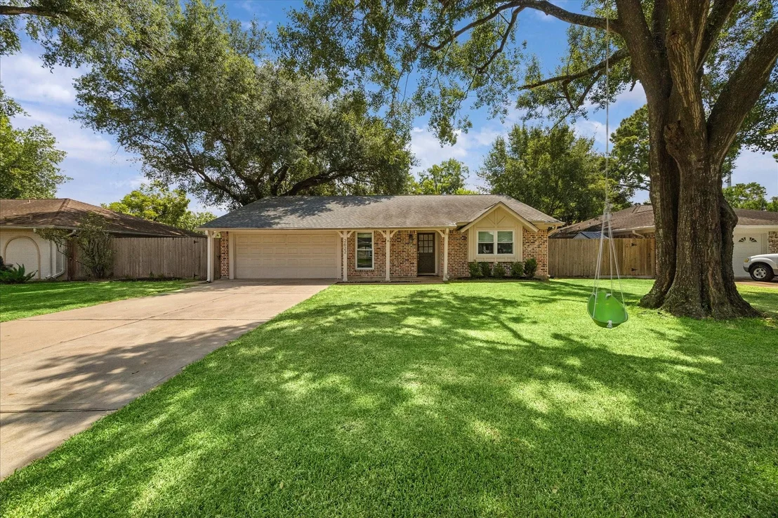 Photo of 2622 Parana Drive