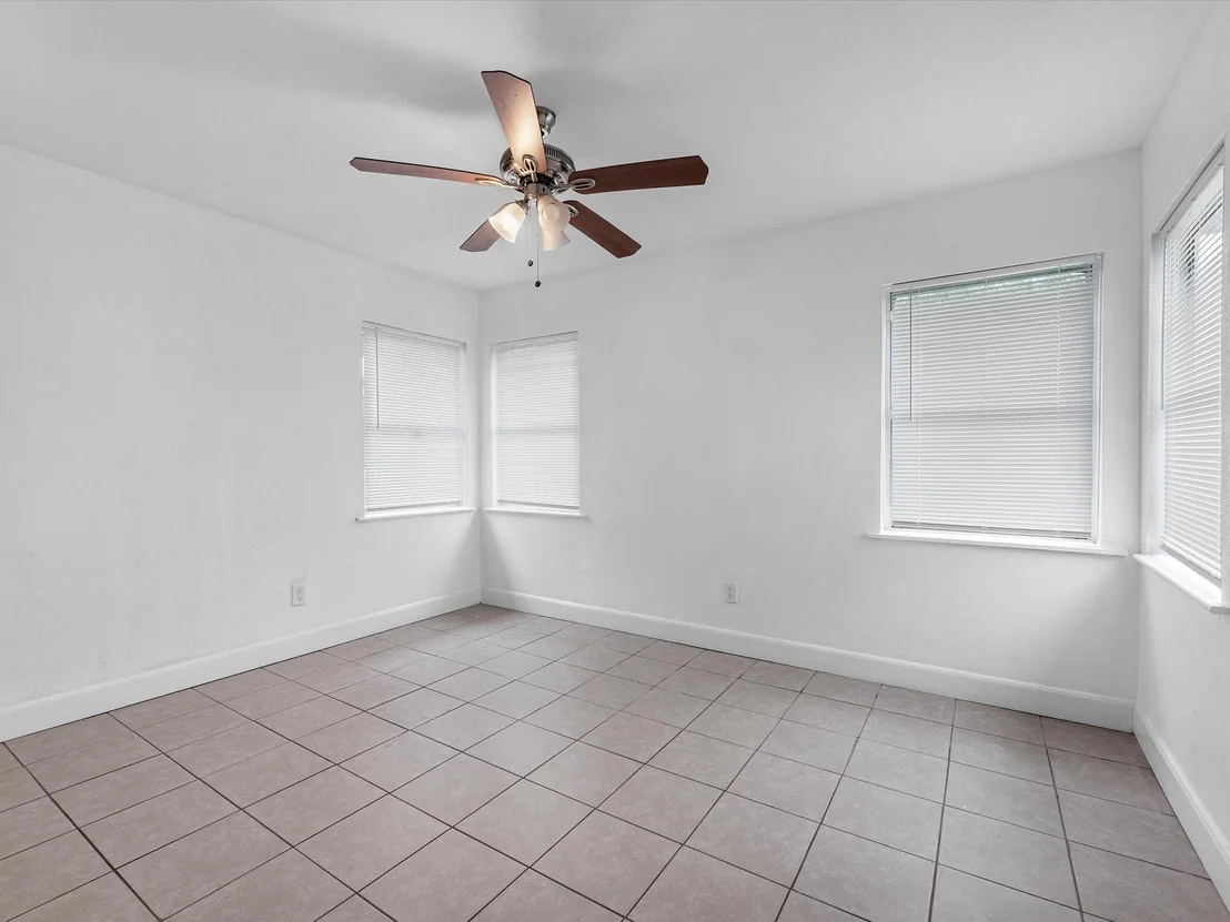 Photo of 838 Rosewick Street
