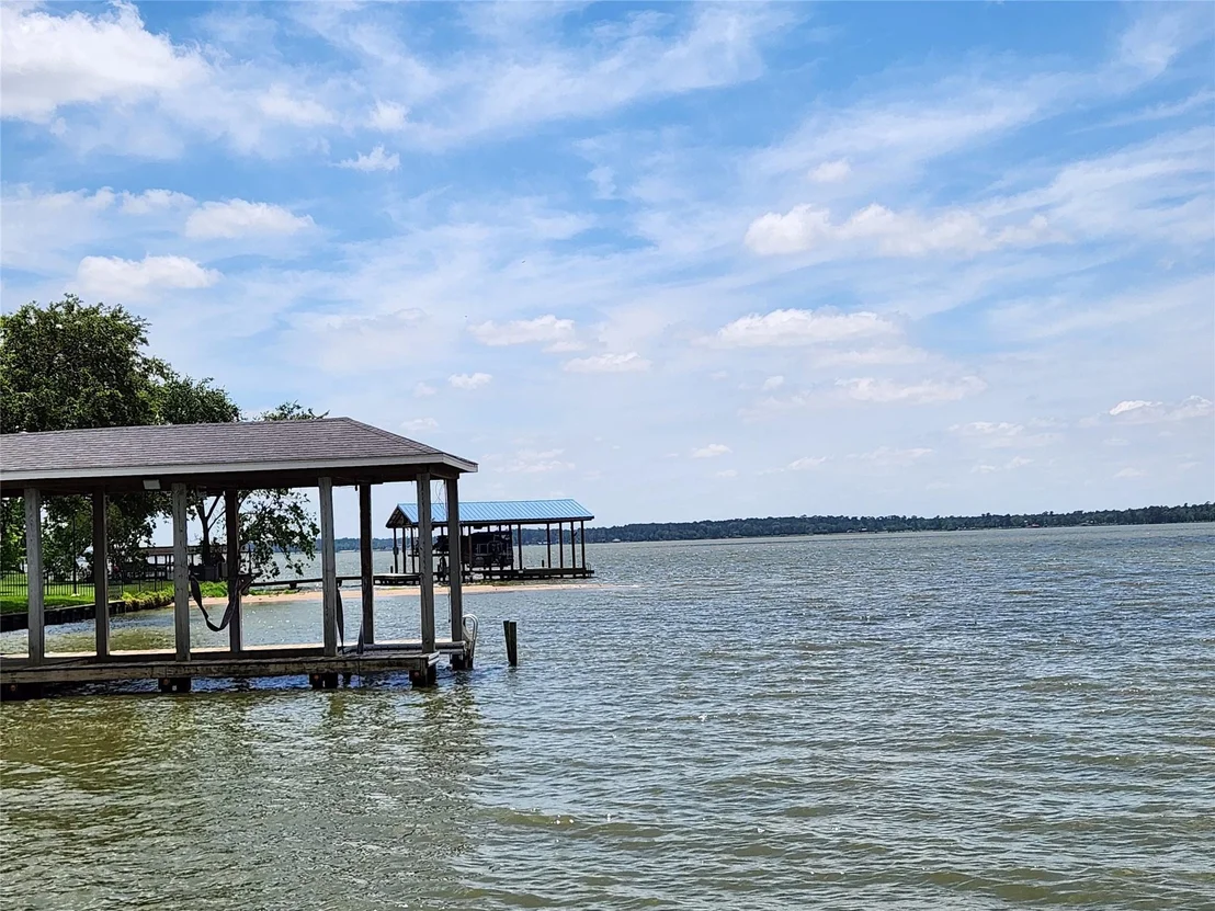 Photo of 3739 Shore Shadows Drive