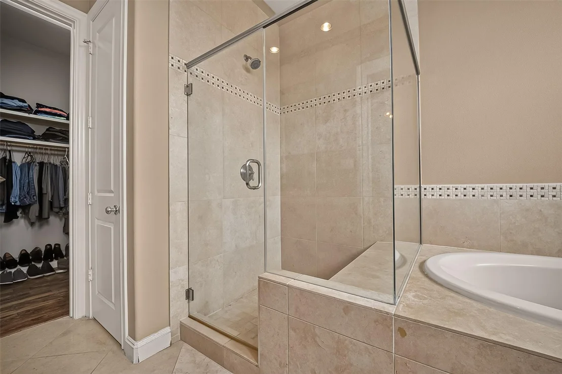 Photo of 10929 Upland Park