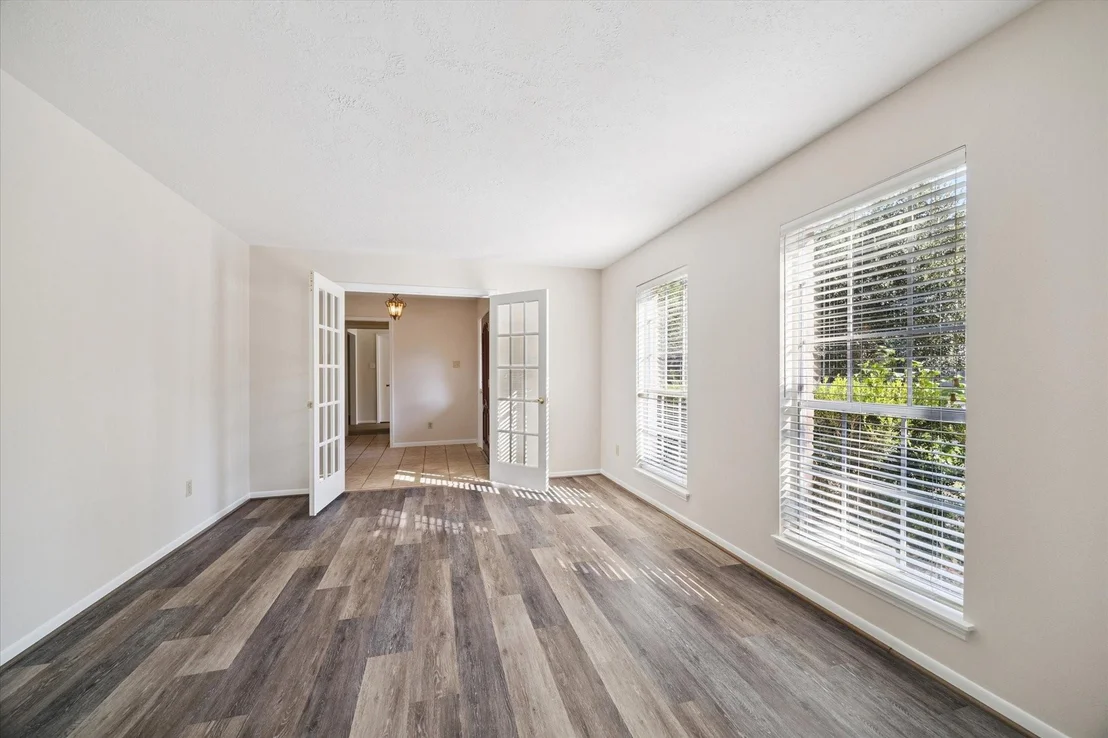 Photo of 2307 Willow Point Drive