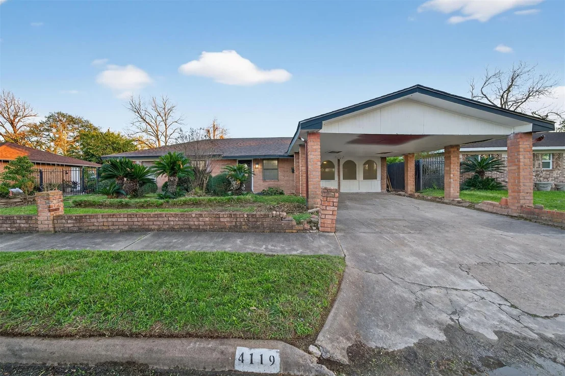 Photo of 4119 Ebbtide Drive